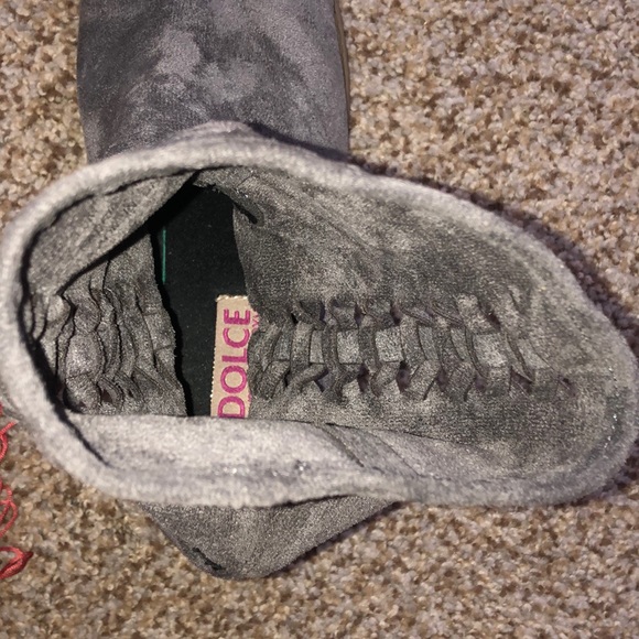 Gray Boots - Picture 4 of 5